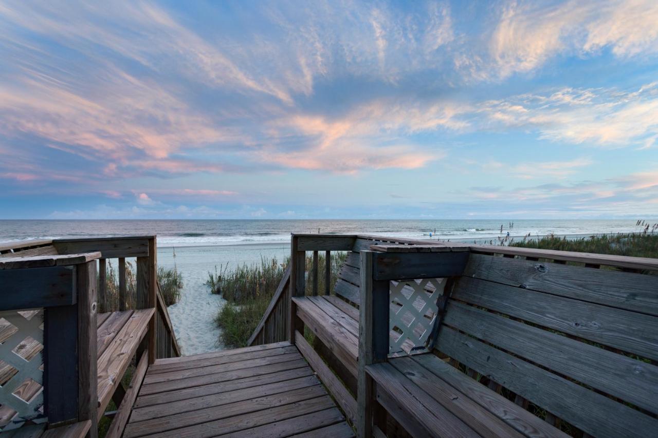 Sandpebble Beach Club Surfside Beach A Ramada By Wyndham Bagian luar foto